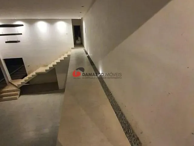 Casa com 400m² 4 quartos e 6 banheiros, à venda, no bairro Canto das Águas em Jacareí