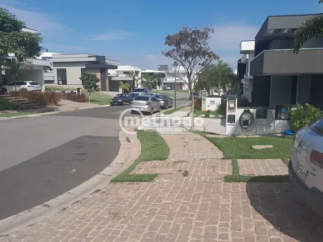 Casa com 285m² 3 quartos e 5 banheiros, à venda, no bairro Swiss Park em Campinas