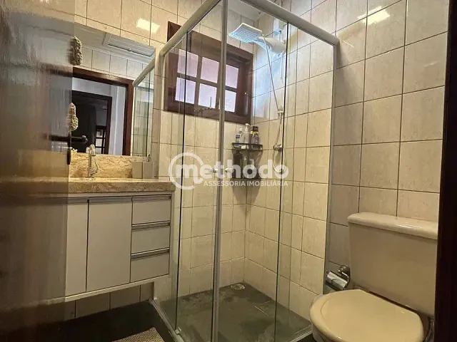 Casa com 373m² 5 quartos e 2 banheiros, à venda, no bairro Guaratuba em Bertioga
