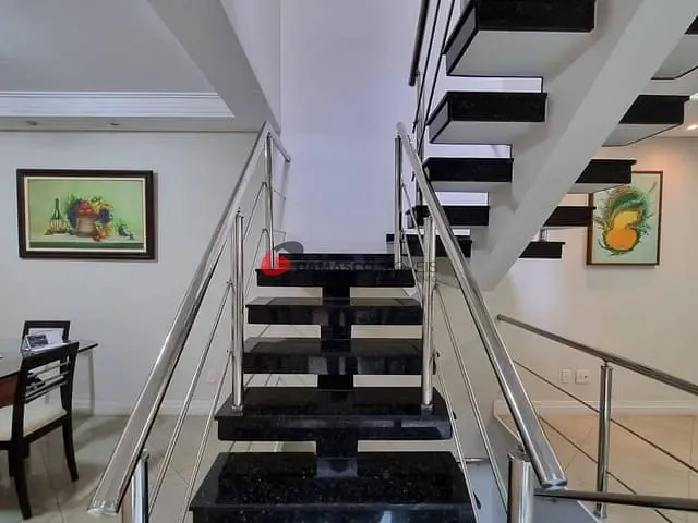 Casa 4 quartos e 4 banheiros, à venda, no bairro Olímpico em São Caetano do Sul