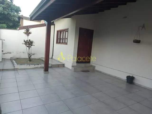 Casa com 250m² 3 quartos e 3 banheiros, à venda, no bairro Vila Suiça em Pindamonhangaba