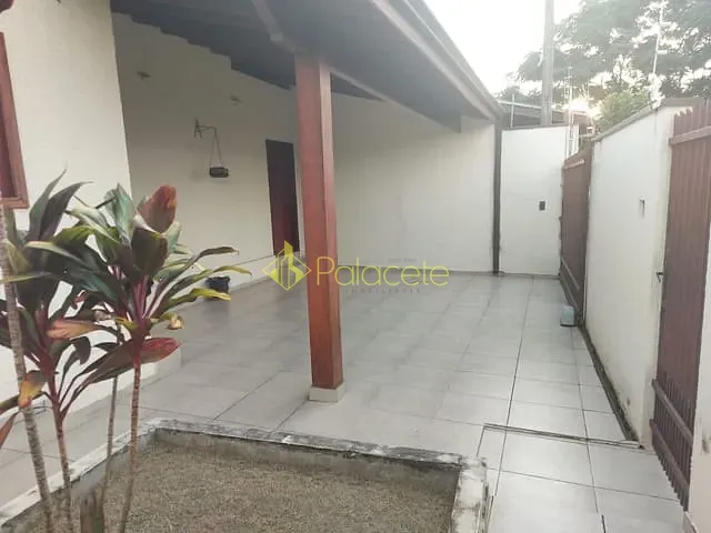 Casa com 250m² 3 quartos e 3 banheiros, à venda, no bairro Vila Suiça em Pindamonhangaba