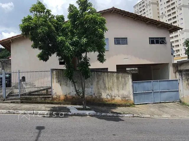 Casa com 385m² 4 quartos e 4 banheiros, à venda, no bairro Jardim Apolo em São José dos Campos