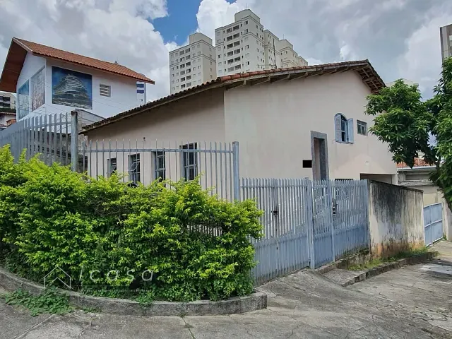 Casa com 385m² 4 quartos e 4 banheiros, à venda, no bairro Jardim Apolo em São José dos Campos