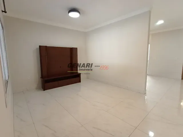 Casa 3 quartos e 1 banheiro, para alugar, no bairro Jardim Regente em Indaiatuba