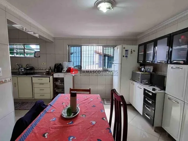 Casa com 136m² 4 quartos e 3 banheiros, à venda, no bairro Santo Antônio em São Caetano do Sul