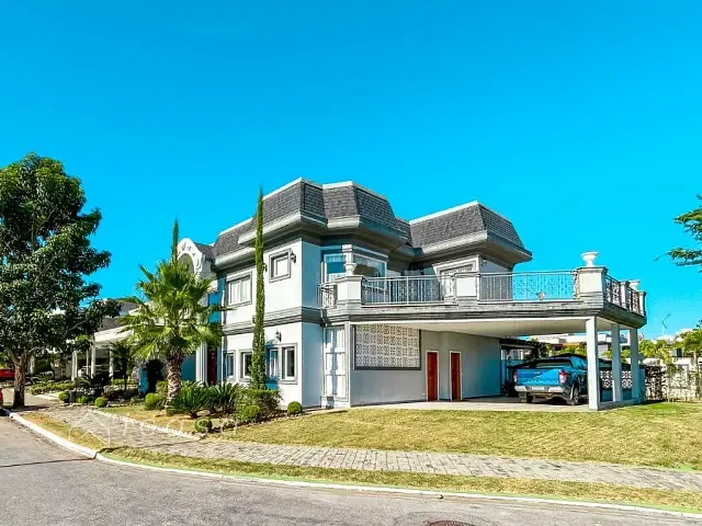 Casa com 649m² 4 quartos e 6 banheiros, à venda ou para alugar, no bairro Jardim do Golfe em São José dos Campos