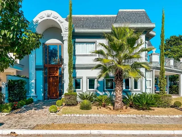Casa com 649m² 4 quartos e 6 banheiros, à venda ou para alugar, no bairro Jardim do Golfe em São José dos Campos