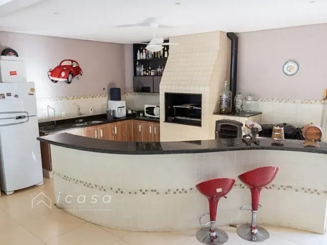 Casa com 1232m² 4 quartos e 5 banheiros, à venda ou para alugar, no bairro Jardim dos Flamboyants em Araraquara