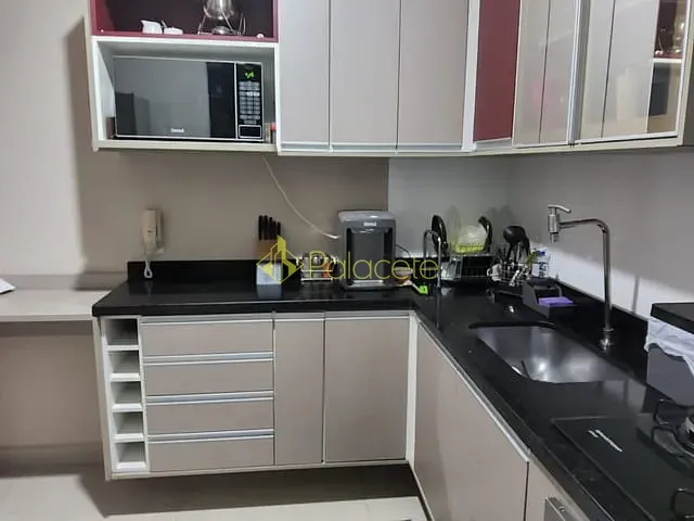 Casa com 140m² 3 quartos e 3 banheiros, à venda, no bairro Loteamento Alfredo Abilio Flores em Pindamonhangaba