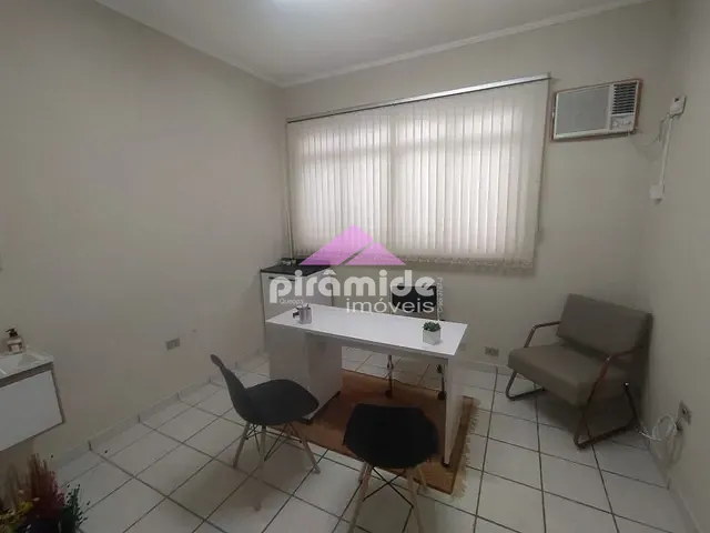Casa com 420m², à venda, no bairro Vila Adyana em São José dos Campos