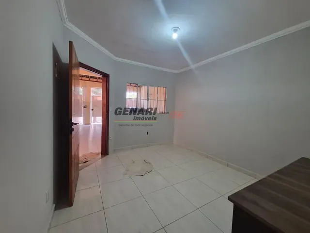 Casa 2 quartos e 2 banheiros, para alugar, no bairro Jardim Nova Indaiá em Indaiatuba