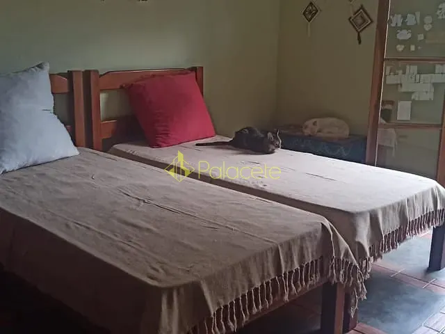 Casa com 974m² 4 quartos e 2 banheiros, à venda, no bairro Centro em Taubaté