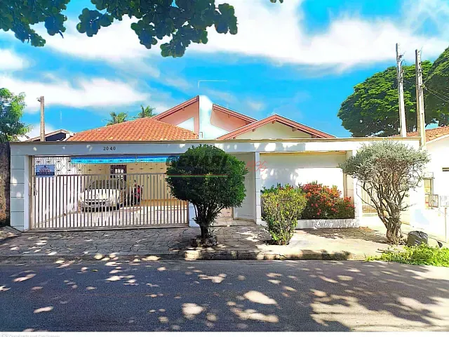 Casa com 300m² 3 quartos e 4 banheiros, à venda, no bairro Jardim Dom Bosco em Indaiatuba