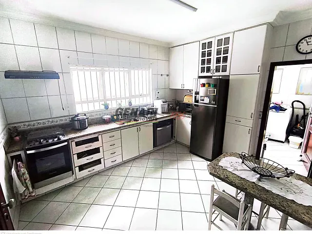 Casa com 300m² 3 quartos e 4 banheiros, à venda, no bairro Jardim Dom Bosco em Indaiatuba
