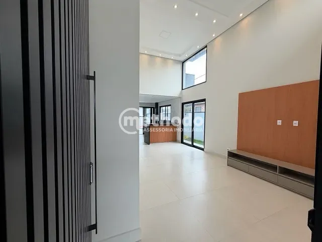 Casa com 317m² 3 quartos e 5 banheiros, à venda, no bairro Jardim São Marcos em Valinhos