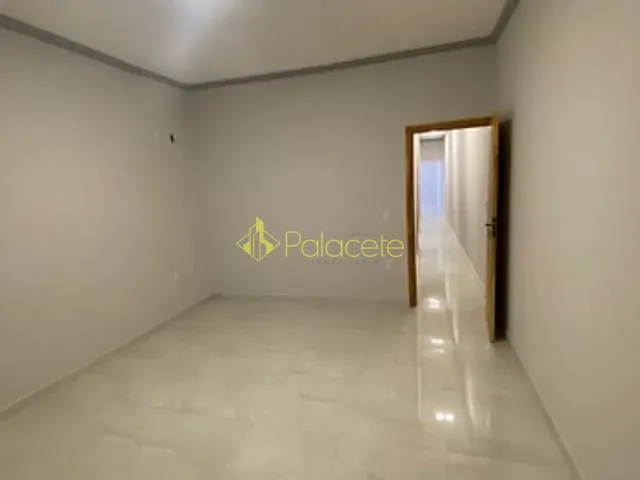 Casa com 150m² 3 quartos e 3 banheiros, à venda, no bairro Jardim Continental II em Taubaté
