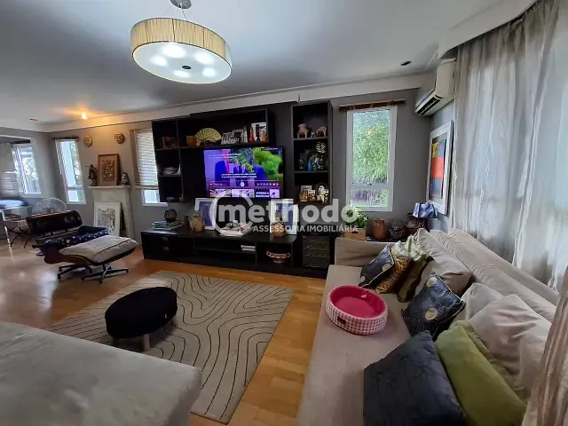 Casa com 230m² 3 quartos e 4 banheiros, à venda, no bairro Loteamento Residencial Vila Bella em Campinas
