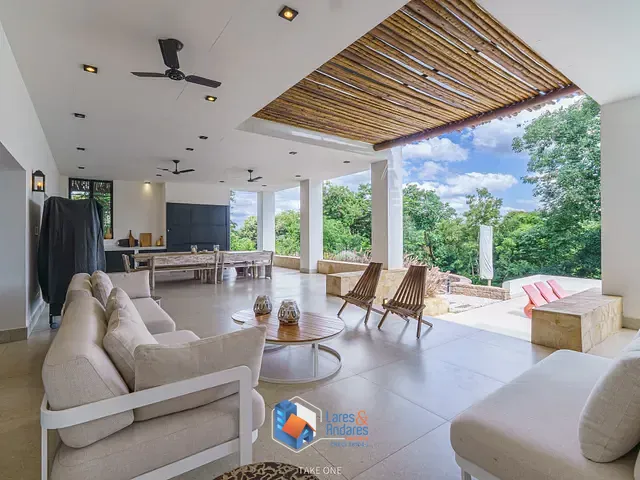 Casa com 3059m² 4 quartos e 5 banheiros, à venda, no bairro Condomínio Fazenda Vila Real em Itu