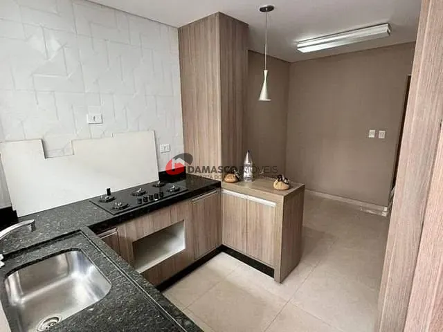 Casa 2 quartos e 2 banheiros, à venda, no bairro Vila Alto de Santo Andre em Santo André