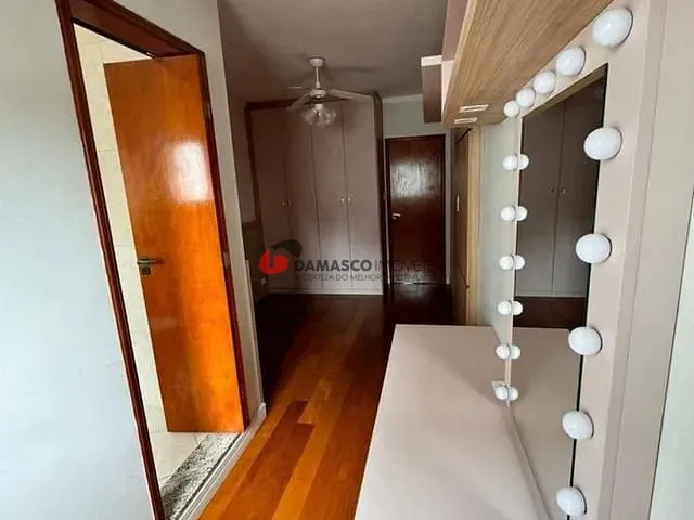 Casa 2 quartos e 2 banheiros, à venda, no bairro Vila Alto de Santo Andre em Santo André