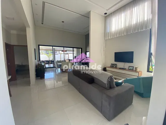 Casa com 400m² 3 quartos e 4 banheiros, à venda, no bairro Condomínio Terras do Vale em Caçapava