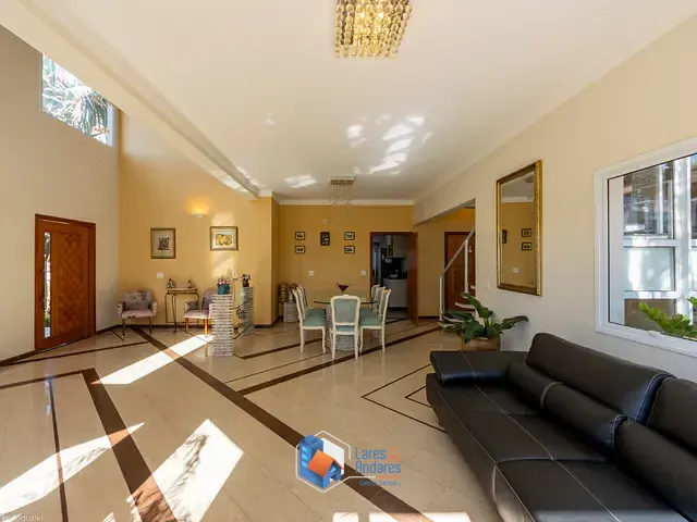 Casa com 1160m² 4 quartos e 7 banheiros, à venda, no bairro Residencial Colinas do Japi em Itupeva
