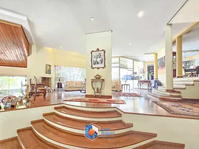 Casa com 800m² 5 quartos e 10 banheiros, à venda, no bairro Alphaville em Santana De Parnaíba
