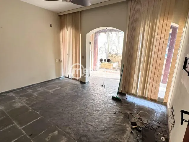 Casa com 500m² 4 quartos e 6 banheiros, à venda, no bairro Nova Campinas em Campinas