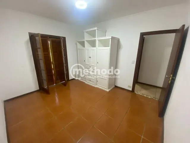 Casa 3 quartos e 3 banheiros, à venda ou para alugar, no bairro Capela em Vinhedo