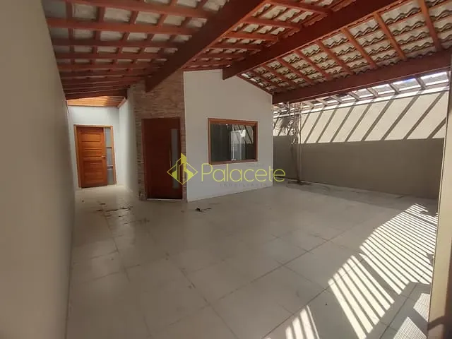 Casa com 225m² 3 quartos e 2 banheiros, à venda, no bairro Nossa Senhora do Perpétuo Socorro em Pindamonhangaba