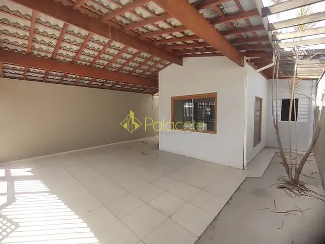 Casa com 225m² 3 quartos e 2 banheiros, à venda, no bairro Nossa Senhora do Perpétuo Socorro em Pindamonhangaba