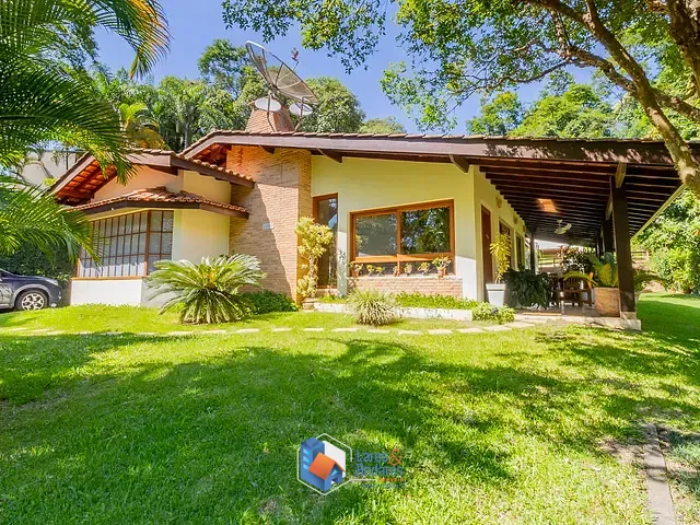 Casa com 1550m² 7 quartos e 9 banheiros, à venda, no bairro Condomínio Estância Parque Atibaia em Atibaia