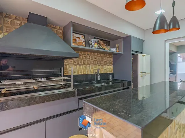 Casa com 300m² 3 quartos e 3 banheiros, à venda, no bairro Jardim Residencial Alto de Itaici em Indaiatuba