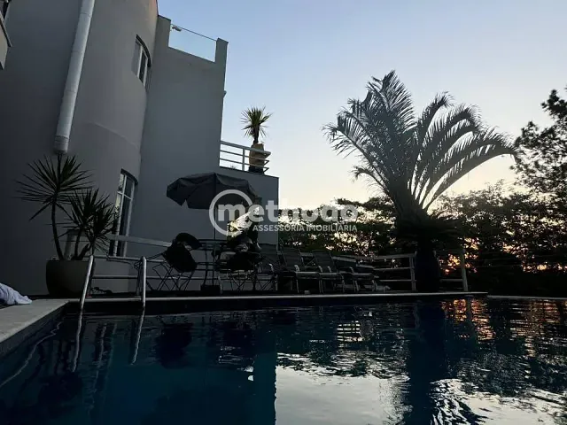 Casa com 700m² 5 quartos e 7 banheiros, para alugar, no bairro Jardim Atibaia (Sousas) em Campinas