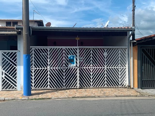 Casa com 144m² 2 quartos e 2 banheiros, à venda, no bairro Loteamento Residencial Andrade em Pindamonhangaba