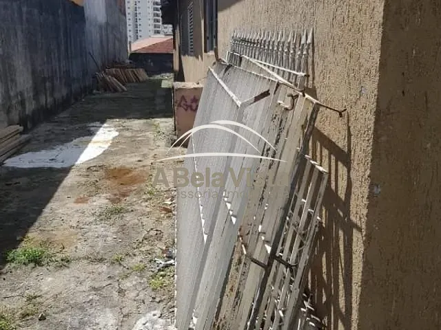 Casa com 355m² 3 quartos e 2 banheiros, à venda, no bairro Vila Yara em Osasco