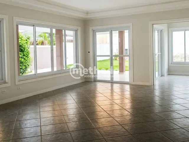 Casa com 600m² 4 quartos e 6 banheiros, para alugar, no bairro Loteamento Alphaville Campinas em Campinas