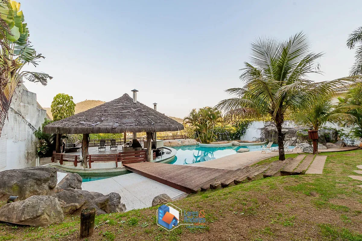 Casa, 7 quartos, 1500 m² - Foto 1