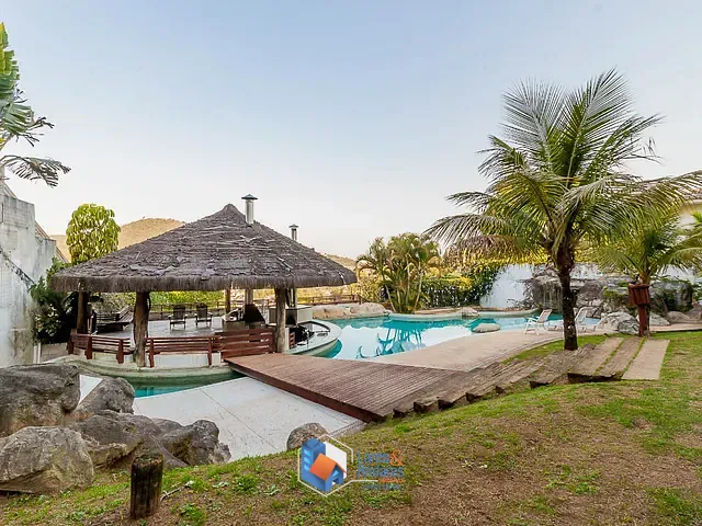 Casa com 2300m² 7 quartos e 11 banheiros, à venda, no bairro Alphaville em Santana De Parnaíba