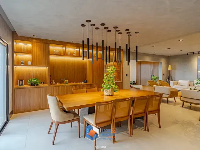 Casa com 833m² 5 quartos e 7 banheiros, à venda, no bairro Condomínio Marambaia em Vinhedo