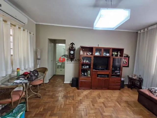 Casa 2 quartos e 1 banheiro, à venda, no bairro Santo Antônio em São Caetano do Sul