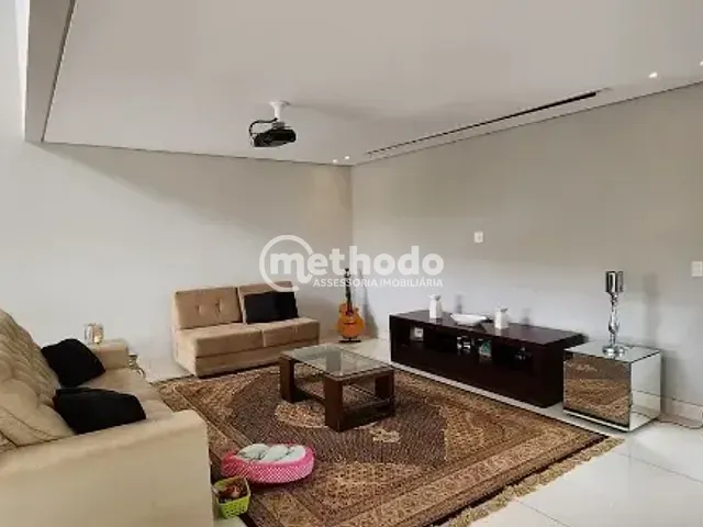 Casa com 250m² 3 quartos e 5 banheiros, à venda, no bairro Parque das Quaresmeiras em Campinas