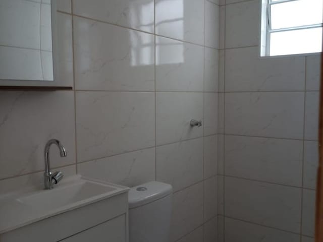 Casa com 64m², à venda, no bairro Residencial Estoril em Taubaté
