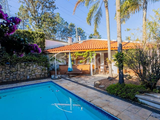 Casa com 420m² 4 quartos e 4 banheiros, à venda, no bairro Alphaville em Santana de Parnaíba