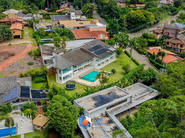 Casa com 2237m² 8 quartos e 10 banheiros, à venda, no bairro Residencial Parque Itapetinga em Atibaia