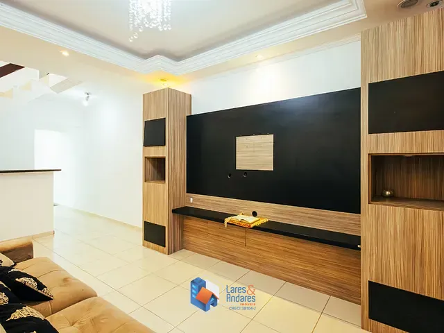 Casa com 140m² 3 quartos e 4 banheiros, à venda, no bairro Colônia em Jundiaí