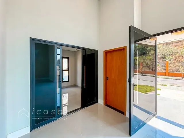 Casa com 505m² 4 quartos e 6 banheiros, à venda, no bairro Condomínio Residencial Alphaville II em São José dos Campos