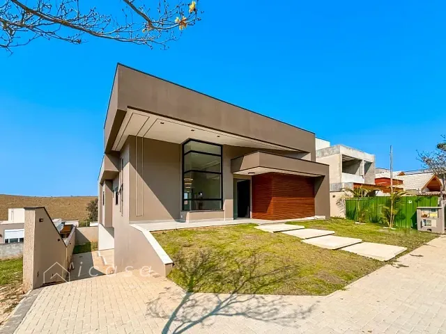 Casa com 505m² 4 quartos e 6 banheiros, à venda, no bairro Condomínio Residencial Alphaville II em São José dos Campos