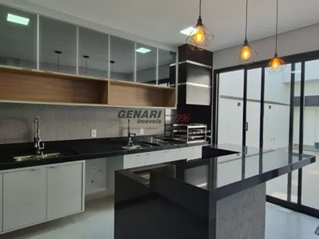 Casa com 210m² 3 quartos e 5 banheiros, à venda, no bairro Loteamento Park Gran Reserve em Indaiatuba